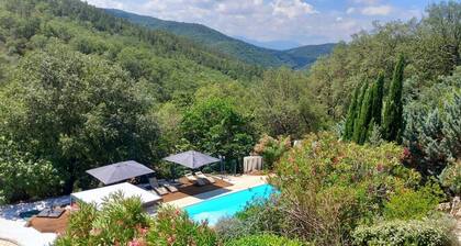 Quiet Provençal villa in a private domain