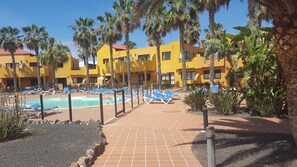 Pool - Oasis Royal 2 Dormitorios 3 Piscinas-fibra Óptica (Corralejo)