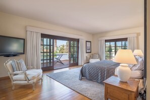 6 bedrooms, iron/ironing board, free WiFi, bed sheets - Luxury Villa Sildavia with Pool, Garden, Terrace, Balcony, A/C & Wi-Fi (Marbella)