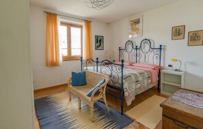 4 Schlafzimmer, Bügeleisen/Bügelbrett, kostenloses WLAN, Bettwäsche