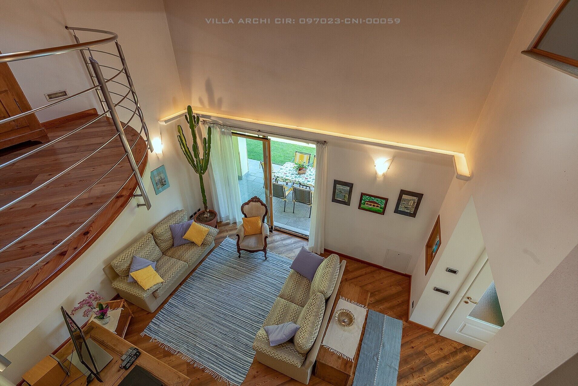 TV, ping pong, stereo