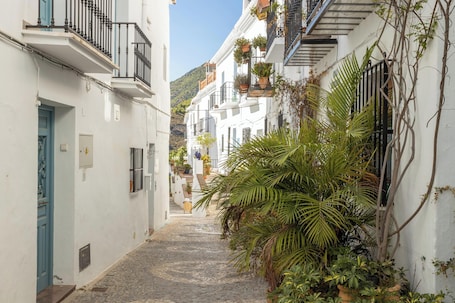 Property grounds. Cottage "Casa Loli" with Mountain View, Private Pool & Terrace