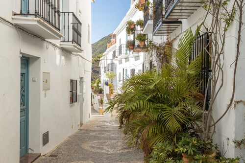 Cottage "Casa Loli" with Mountain View, Private Pool & Terrace