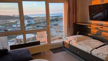 1 bedroom, travel crib, free WiFi