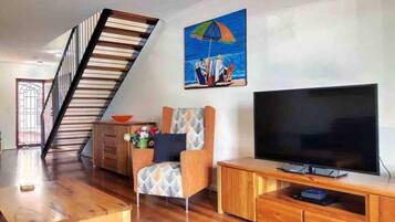TV, DVD player