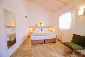Apartament, 1 dormitori, pati | 2 dormitoris, habitacions insonoritzades, wifi gratuïta i roba de llit