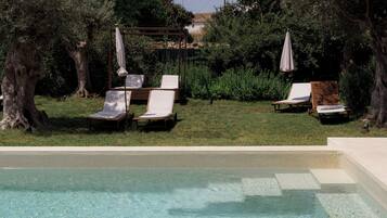 Outdoor pool, sun loungers
