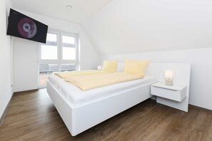 3 Schlafzimmer, Reisekinderbett, WLAN