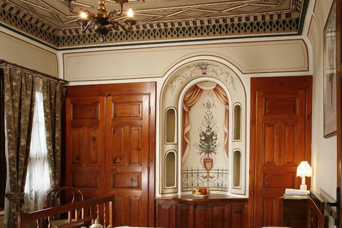 Antique Single Room, Garden View | エジプト綿のシーツ、高級寝具、ミニバーのアイテム (無料)、デスク