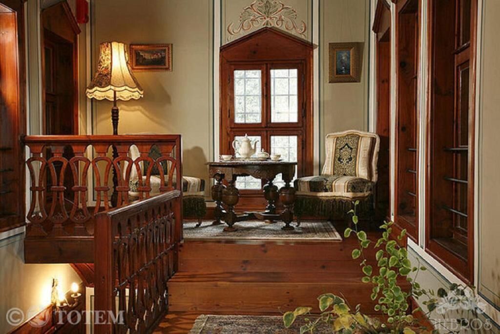 Antique Single Room, Garden View | 起居区 | 39-英寸LED 电视 （配备有线频道）、电视