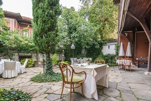 Terrace/patio - Old Legends (Plovdiv)