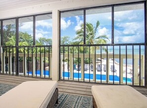 Unclassified image, 2 of 49, button