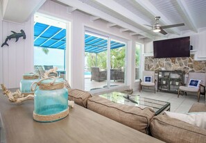 Interior - The Lazy Lime  Spacious 5BR Retreat with Pool, Hot Tub & Open Water Views (Marathon)