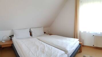 2 Schlafzimmer, Reisekinderbett, WLAN