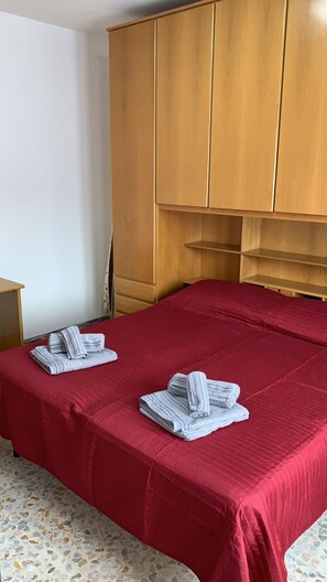 3 Schlafzimmer, Bügeleisen/Bügelbrett, kostenloses WLAN, Bettwäsche