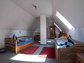 Uklassifisert bilde, 4 av 6, knapp