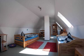 2 chambres, bureau, lit parapluie, Wi-Fi