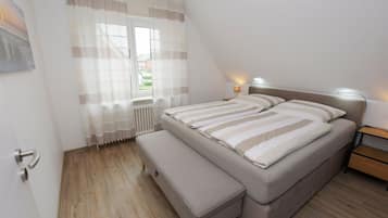 2 Schlafzimmer, Reisekinderbett, WLAN, Bettwäsche