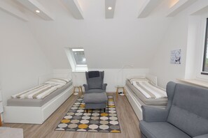 Unclassified image, 5 of 12, button