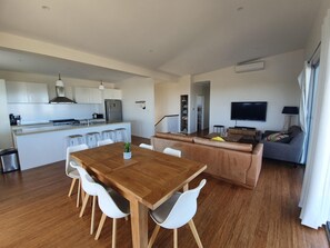 Interior - Bombora - Modern House with Sea views right next to Penguin Point Reserve (Marion Bay)