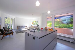 Apartamento família, vários quartos, ao lado do lago (Coloratura) | Opções para refeição