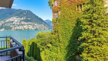 Apartemen Keluarga, 1 kamar tidur, balkon, tepi danau (Coloratura Frontlake Lugano with) | Halaman properti