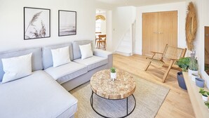 Casa | Área de estar | TV de tela plana 32 polegadas com canais digitais, TV