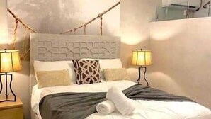 3 bedrooms, iron/ironing board, travel cot, WiFi - Condado Beach Stay | 3BR | Wi-Fi | Great Location (San Juan)
