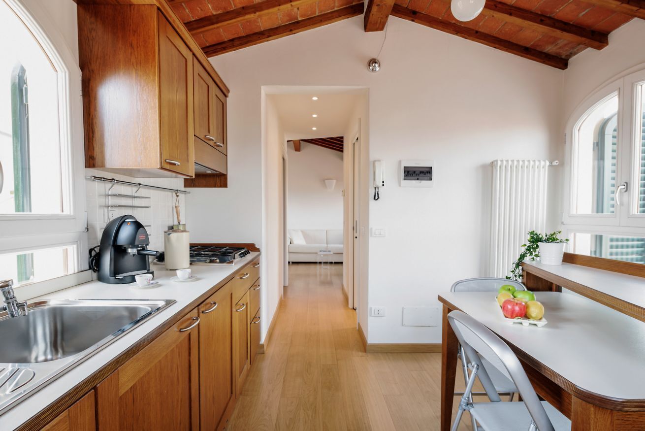 Oven, stovetop, dishwasher, coffee/tea maker