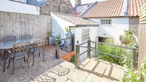 House | Terrace/patio