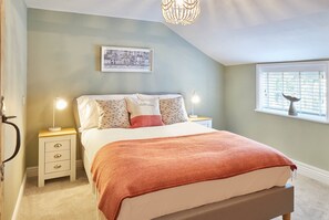 House | 2 bedrooms, individually decorated, individually furnished - Spring Cottage (Whitby)