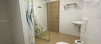 MyHome10, Wiesbaden -Mainz, Apartment No: 10