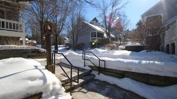 Enceinte de lâhĂ©bergement