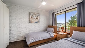 2 bedrooms, iron/ironing board, bed sheets