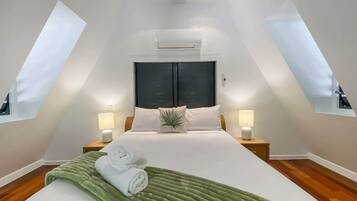 1 bedroom, internet, bed sheets