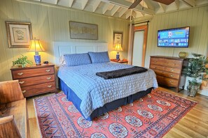 2 soverom, strykejern/-brett, wi-fi (inkludert) og sengetøy