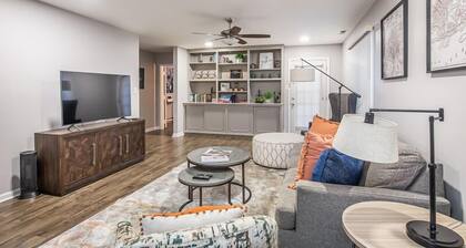 Spacious Executive Suite Downtown Bowling Green