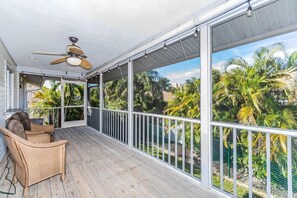 Unclassified image, 5 of 23, button