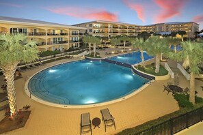 Beheizter Pool