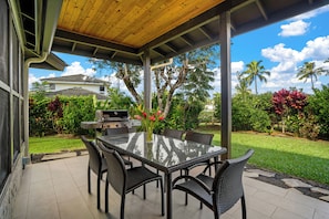 Outdoor dining