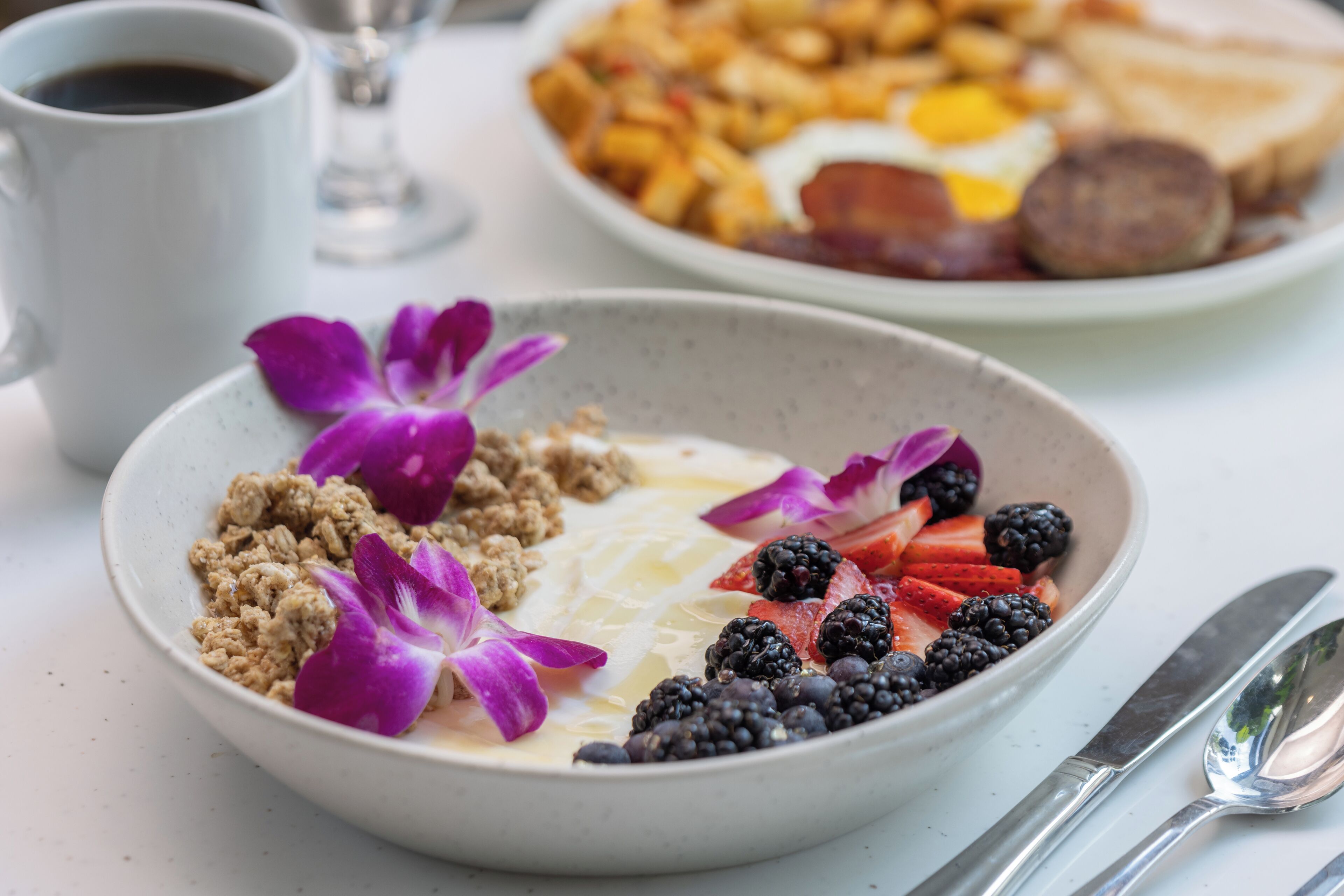 daily cooked-to-order breakfast for a fee