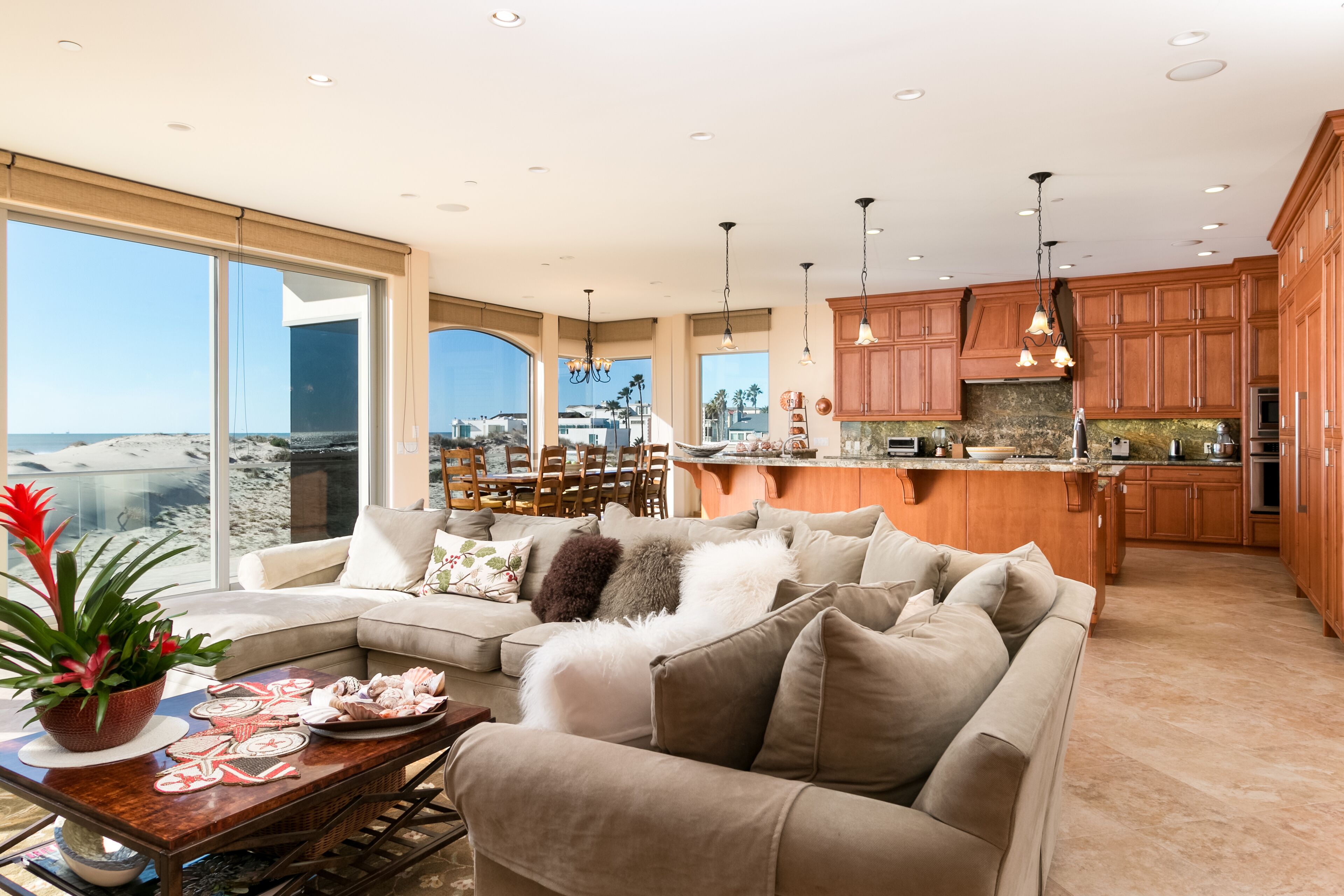 1551 Mandalay Beach Road - Oxnard, CA