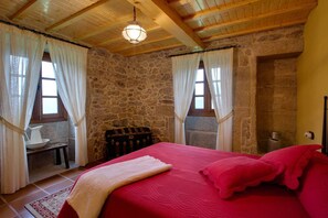 5 makuuhuonetta, silitysrauta/-lauta, Wi-Fi, vuodevaatteet