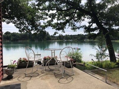 Peaceful Lake Home on Crystal Clear Water- Sunday to Sunday rental 