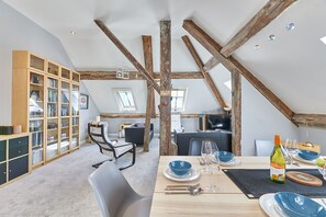 Ferienhaus | Essbereich im Zimmer