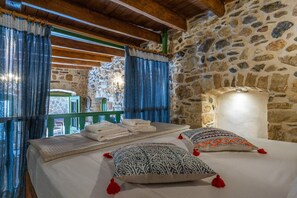 3 bedrooms, iron/ironing board, travel cot, WiFi