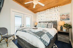 3 bedrooms, laptop workspace, WiFi, bed sheets