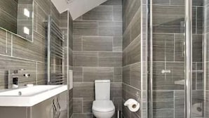 Apartemen, 1 Tempat Tidur Queen | Kamar mandi