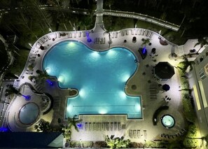 Piscine extérieure, piscine chauffée