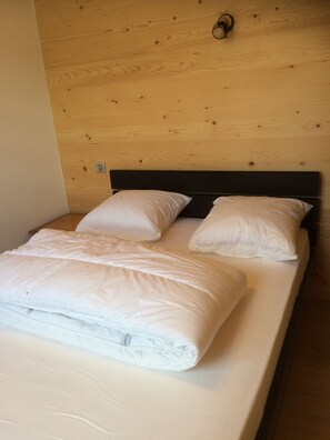 2 bedrooms, iron/ironing board, WiFi, bed sheets - Charming T3 in a hamlet (Saint-Gervais-les-Bains)